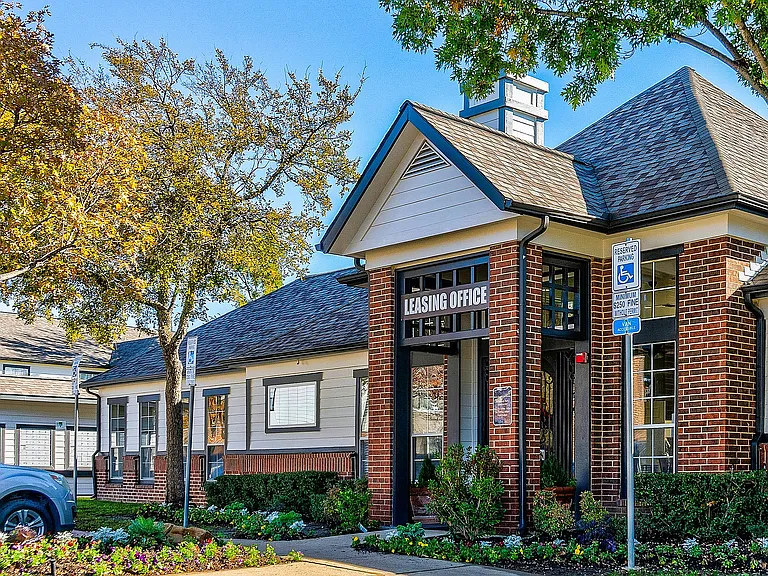 Apartments in Denton, TX | McKinney Park