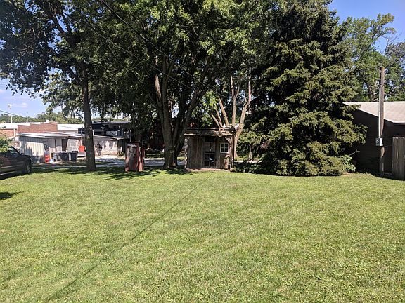 5th image of 306 Pine St