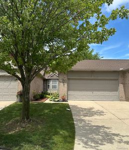 22780 Redwood Ln, Taylor, MI, 48180