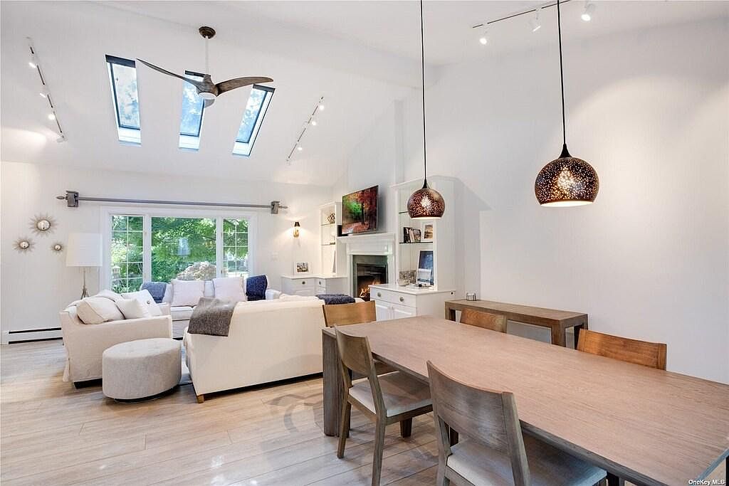 111 Bay Ave E, Hampton Bays, NY 11946 Zillow