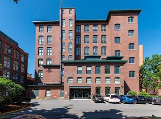200 Market St APT 304, Lowell, MA 01852
