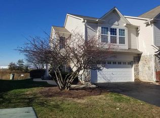 15322 W Pinewood Rd, Lockport, IL 60441