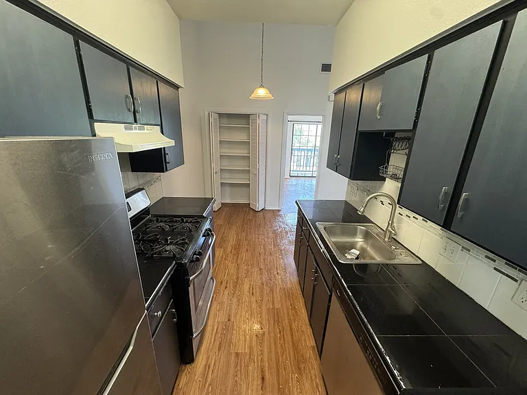Kitchen (new Refrigerator)