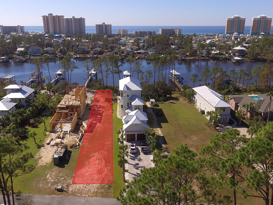 1st image of 7925 N Lagoon Dr