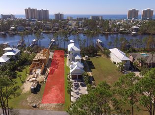 7925 N Lagoon Dr, Panama City Beach, FL 32408