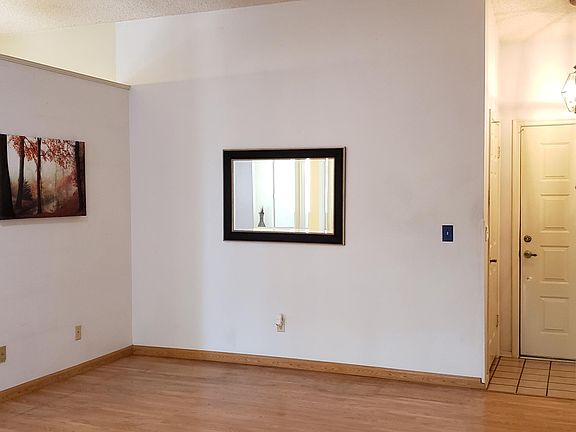 4th image of 10419 N 65th Ave