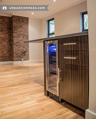 Rented by Compass | media 28