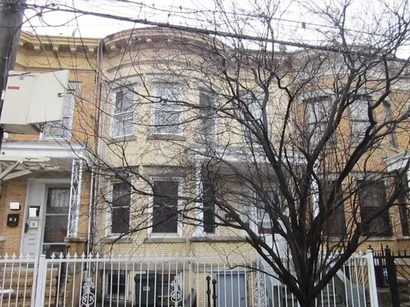 172 Jerome St, Brooklyn, NY 11207