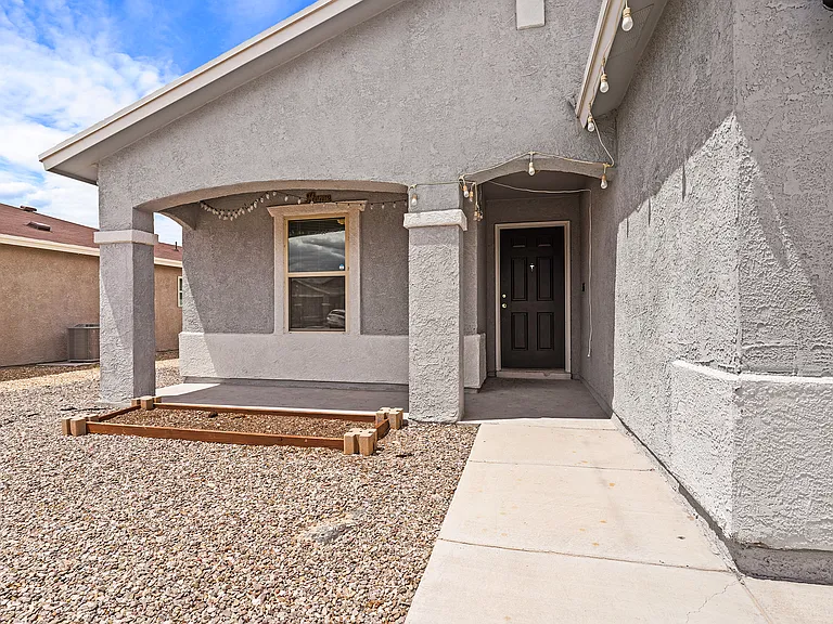 14333 Paraiso Dr — Photo 3