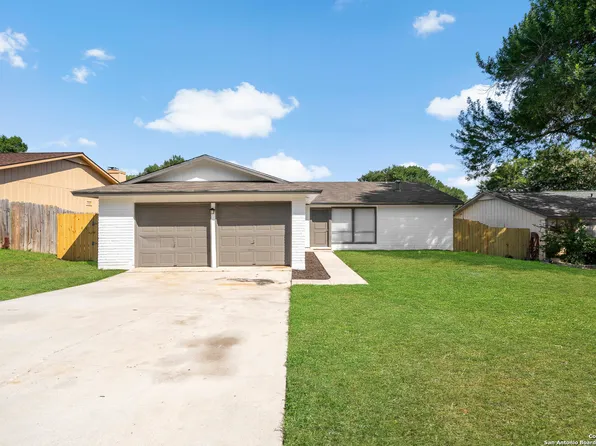 137 Medicine Rock, Universal City, TX 78148