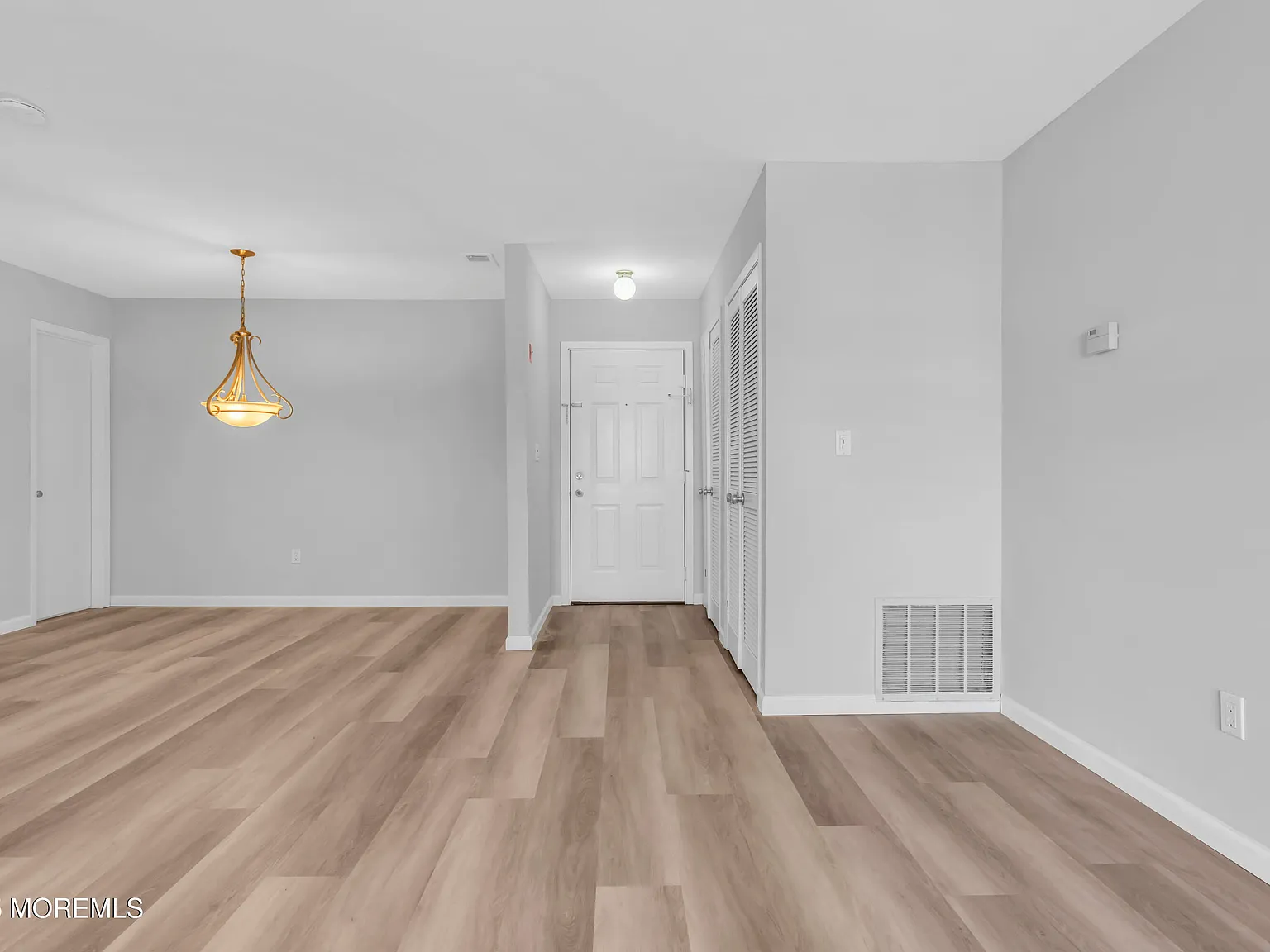 1 bed, 728 sqft, $1,700 — Photo 3