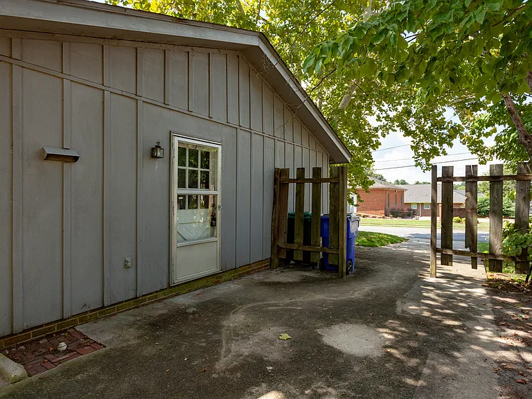 203 S Alston St — Photo 24