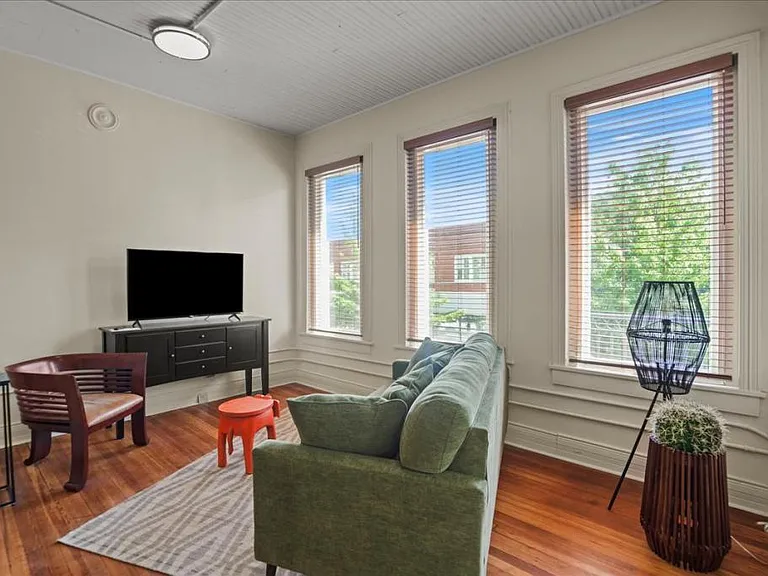 127 W Evans St — Photo 4