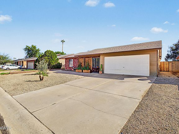 2nd image of 1231 S 80TH Street
