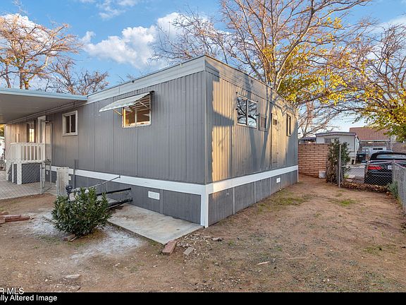 4th image of 43850 20th St E #226