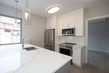 461 Newark Avenue, #3E