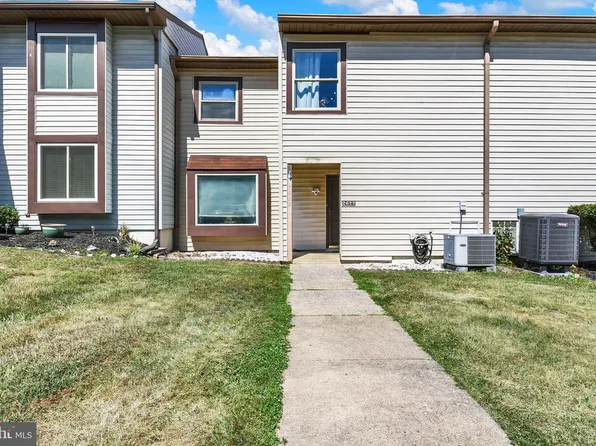 2622 Gateway Dr, Harrisburg, PA 17110
