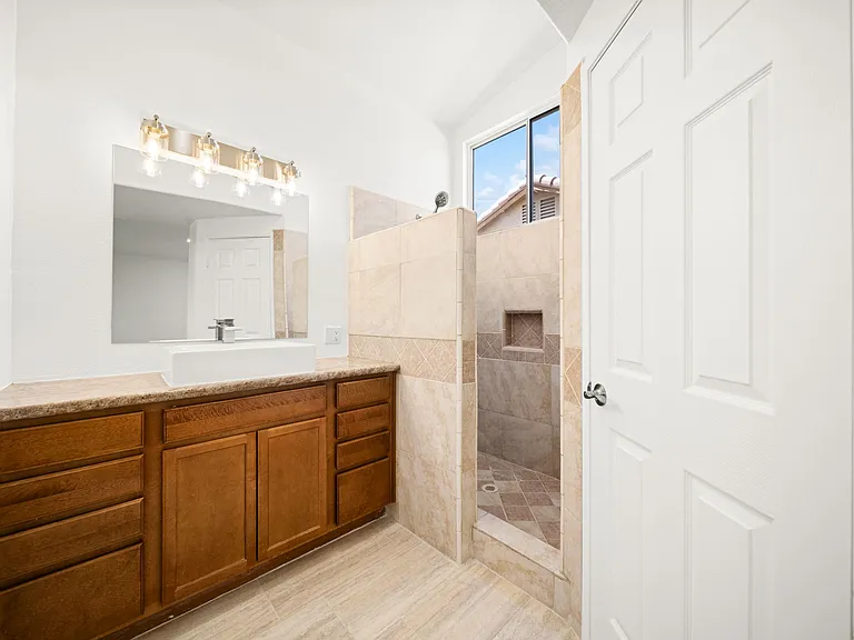 37762 Drexell Dr — Photo 27