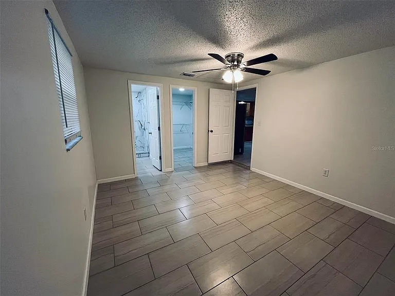 5323 Satsuma Dr — Photo 27