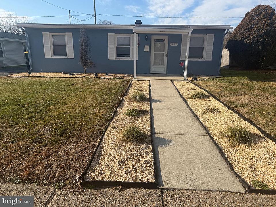1st image of 452 Anderson Dr