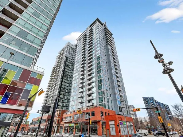 215 N 13th Ave SW #302, Calgary, AB T2R 0V6