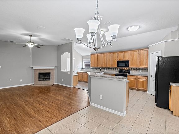 5th image of 3704 Palm Dr
