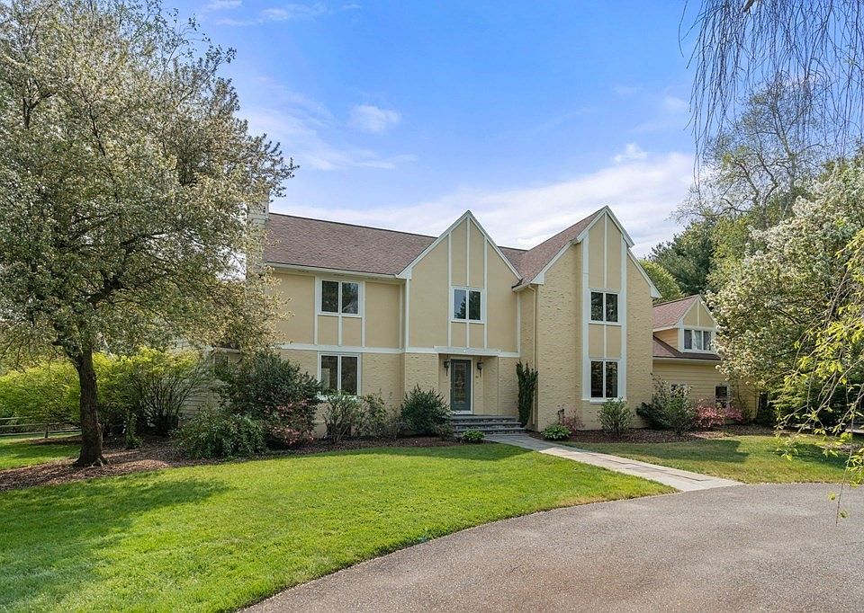 131 Oxbow Rd, Needham, MA 02492 Zillow