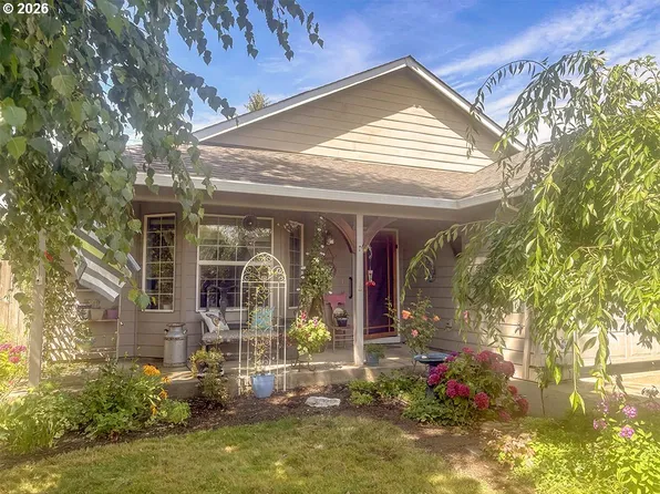 1642 SE Cortland Ave, Dallas, OR 97338