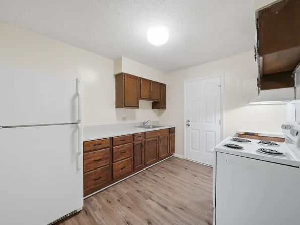 655 7th Ave SW, Hickory, NC