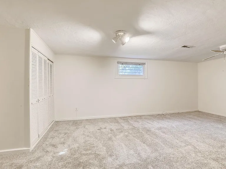 3503 E West Hwy — Photo 41