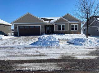 1046 20th St, Prairie Du Sac, WI 53578