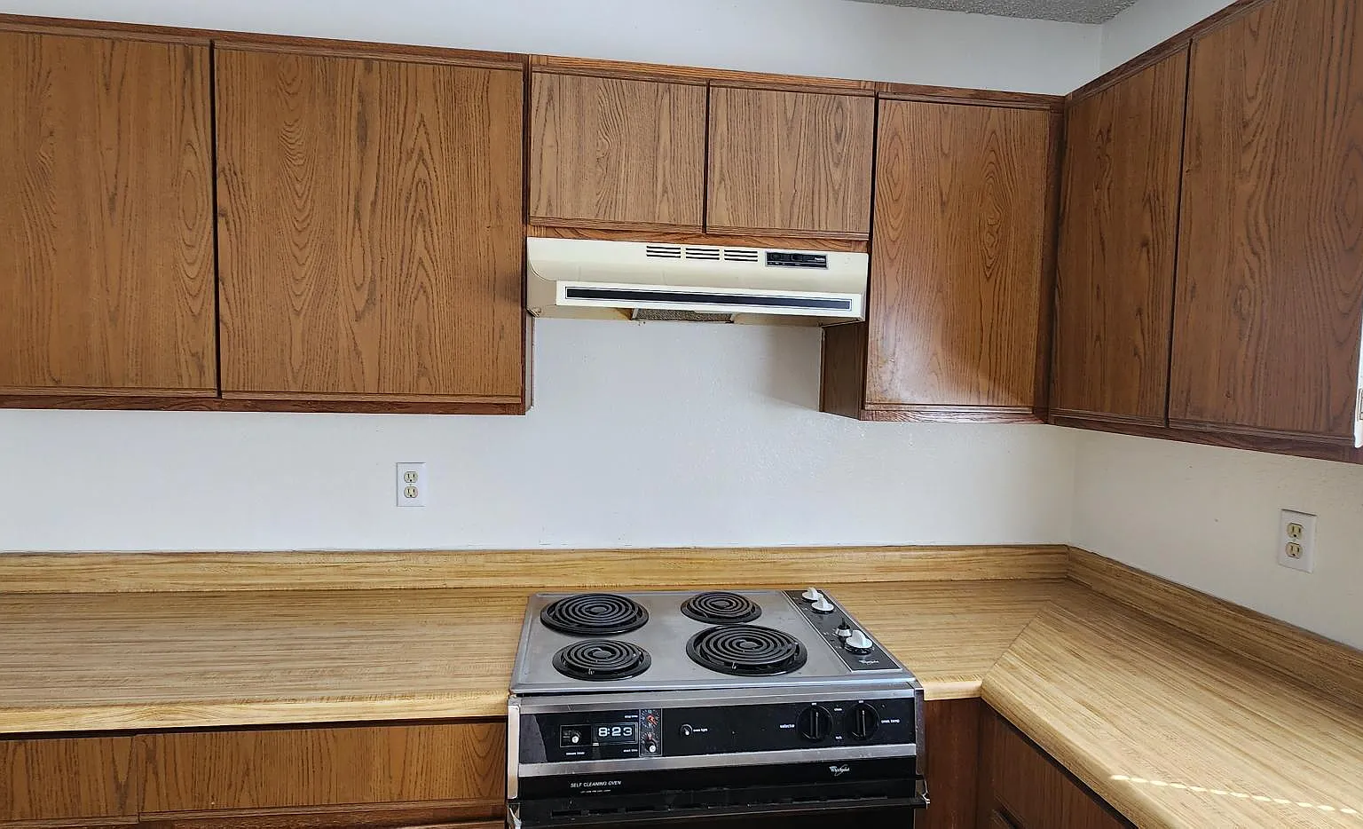 2 bed, 1.0 bath, 670 sqft, $750 — Photo 2