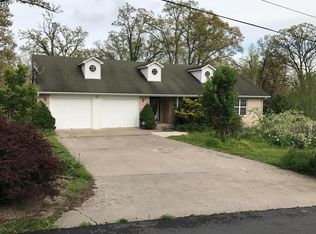 74 Sunshine Rd, Cassville, MO 65625