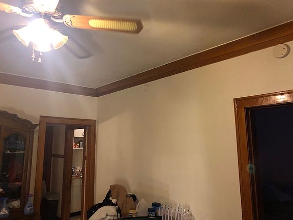 5th image of 9704 S Avenue L
