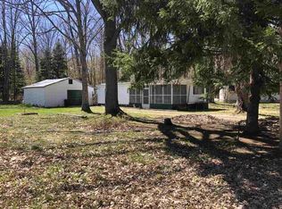 218 Mink Dr, Roscommon, MI 48653
