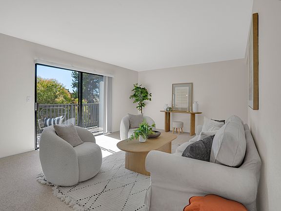 2nd image of 900 Cambridge Dr Unit 184