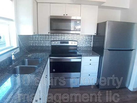 4th image of 226 N Saturn Ave #226