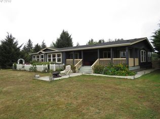 4916 113th St, Long Beach, WA 98631
