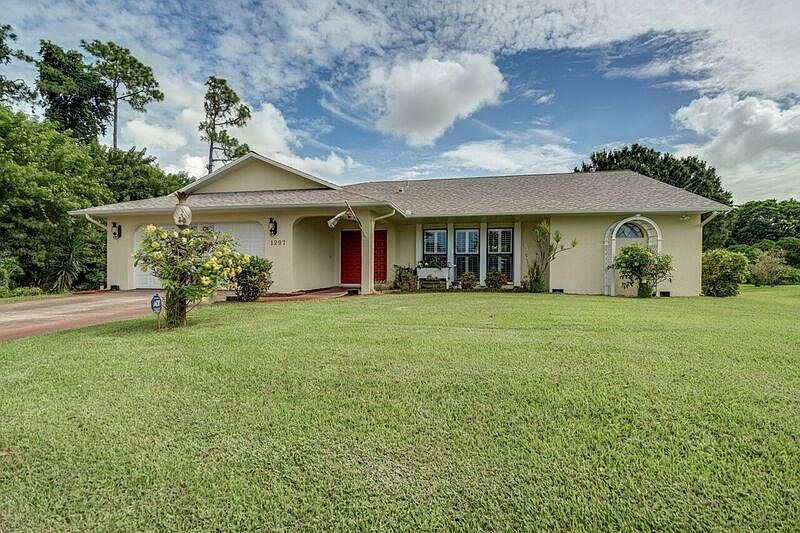 1st image of 1297 SE McFarlane Ave
