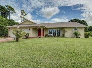 1297 SE McFarlane Ave, Port Saint Lucie, FL 34952