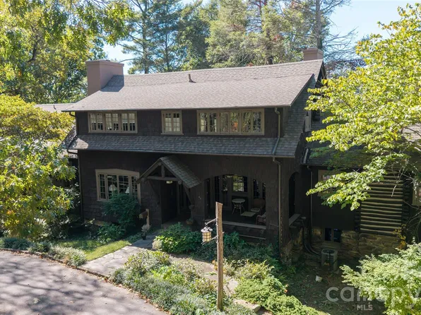 40 Canterbury Rd N, Asheville, NC 28801