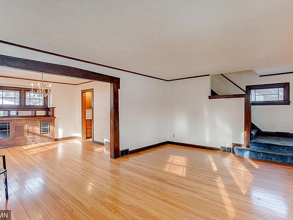 5th image of 3716 40th Ave S