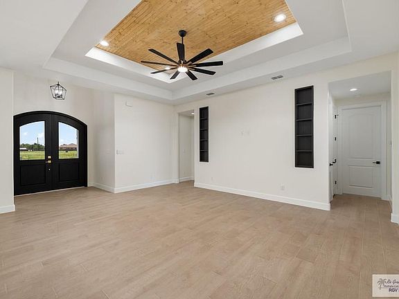 2nd image of 9721 Heights Dr