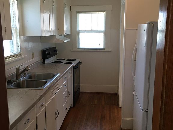 5th image of 3440 South St