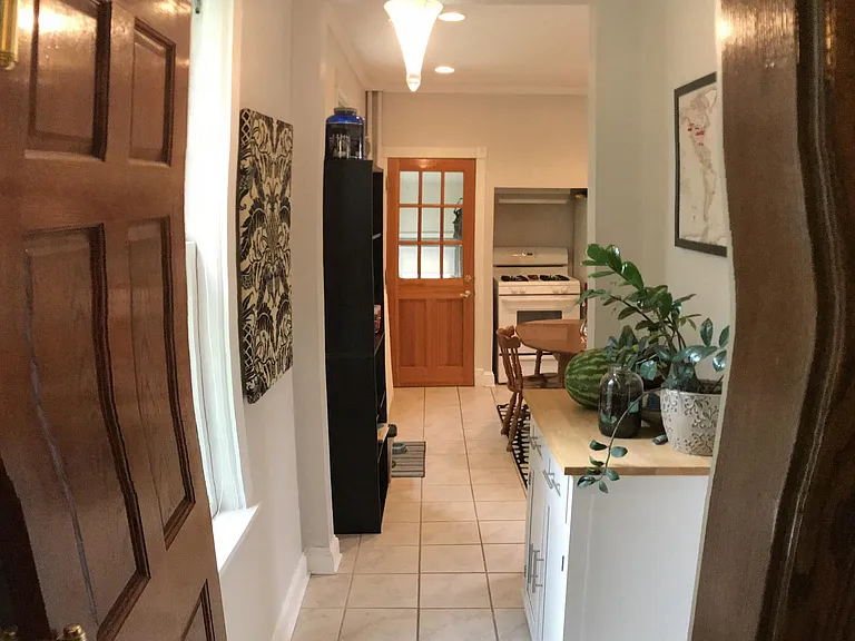 2728 Colfax Ave S — Photo 6