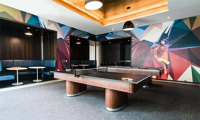 Rented by 50 West Sales Gallery | media 27