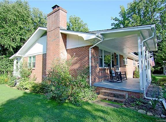 3rd image of 2676 Adventist Cir