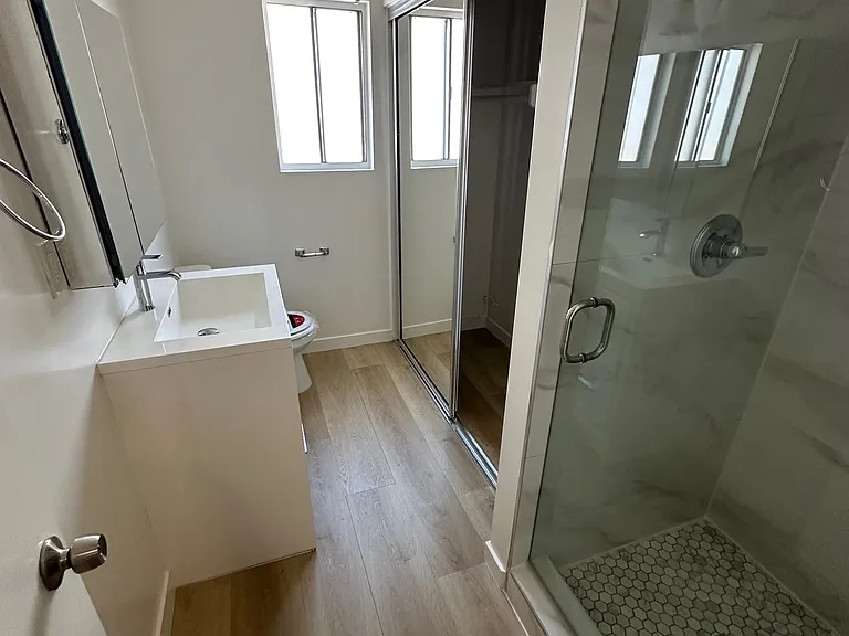 The Reef Apartments — Photo 10