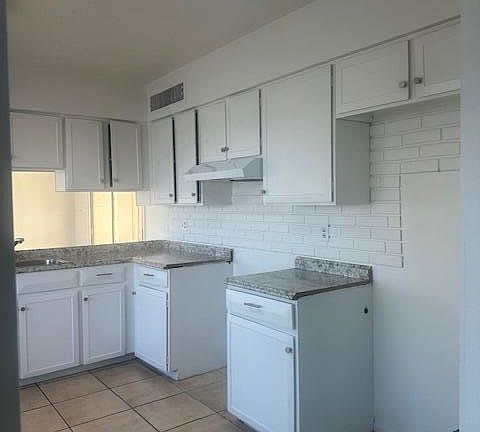 4th image of 6808 N 30TH Drive