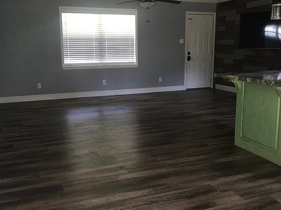 4th image of 8320 Laurie Ln